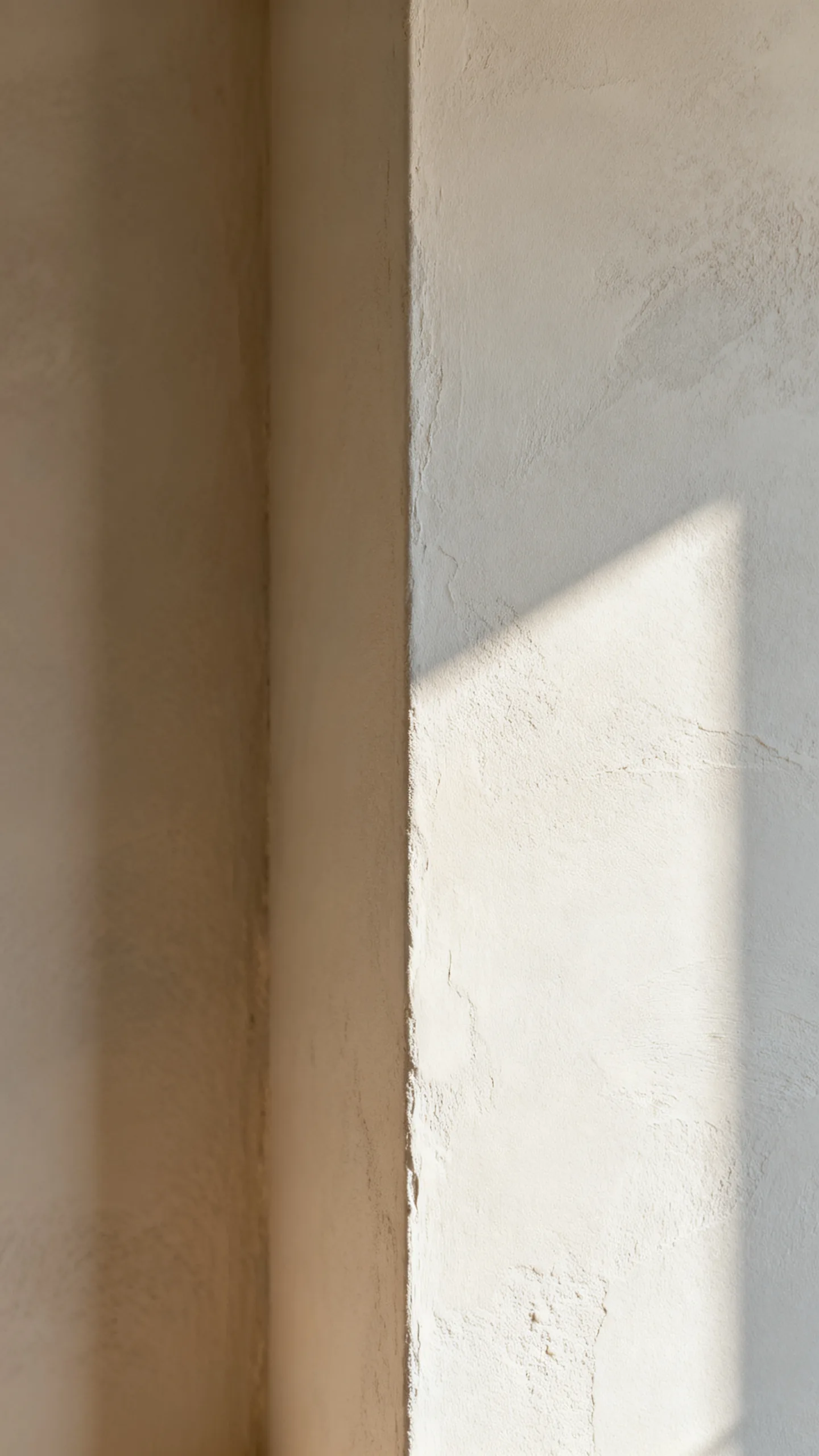 Use Plaster Wall Art For Quiet Texture