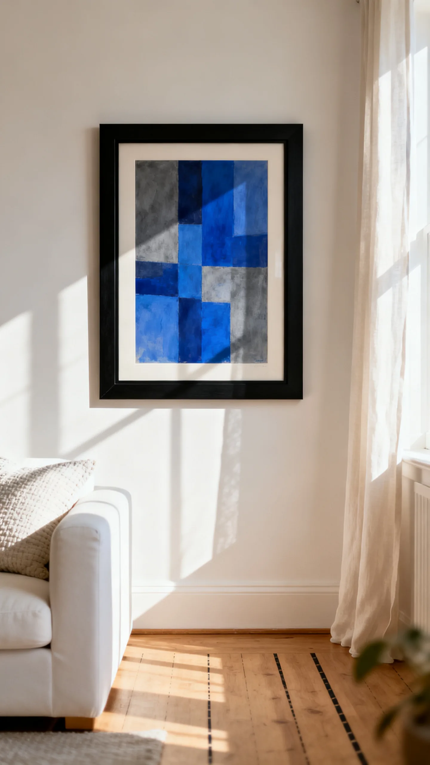 Choose Black Frames For Contrast
